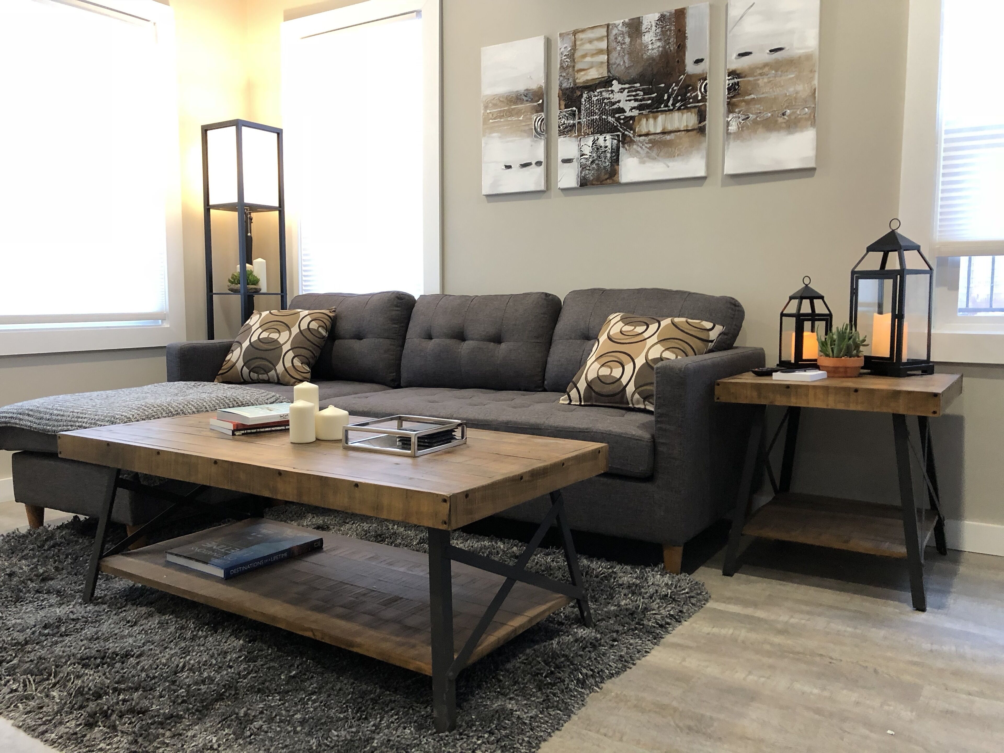Beautiful 2bed1bath Apt w/ Laundry and parking