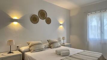 5 habitaciones, tabla de planchar con plancha, wifi y ropa de cama