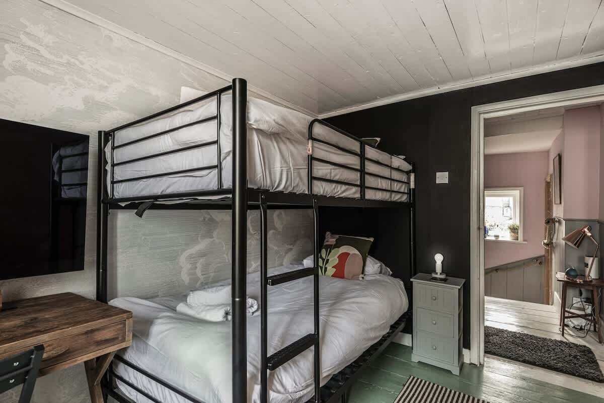4 bedrooms, iron/ironing board, travel cot, WiFi