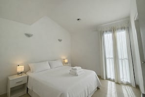 4 chambres, fer et planche Ă repasser, lit parapluie, Wi-Fi