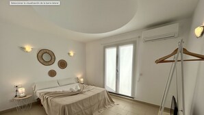 4 habitaciones, tabla de planchar con plancha, wifi y ropa de cama