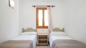 Unclassified image, 2 of 11, button - Villa Marineta 1 Calan Blanes (Cala en Blanes)