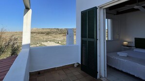 Unclassified image, 3 of 20, button - Villa Pont D'en Gil. (Cales Piques)
