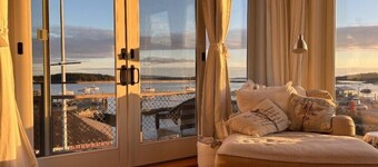 Seabreeze on the Harbor 2 - Stunning Island Retreat perched on Stonington Harbor
