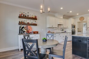 Dining - Perfect Master's Rental (Grovetown)