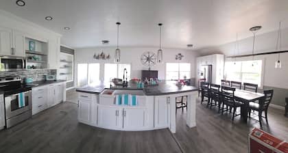 Luxury living at its finest! Perfect Waterfront home with Inground Pool/Dockage