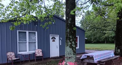 3 Bdr Getaway Hunters, Fishermen, Racers Vendors parking for your equipment!