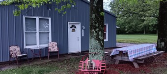 3 Bdr Getaway Hunters, Fishermen, Racers Vendors parking for your equipment!