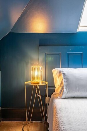 1 soverom, skrivebord, strykejern/-brett og wi-fi