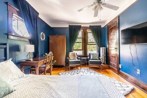 1 dormitorio, tabla de planchar con plancha, wifi y ropa de cama