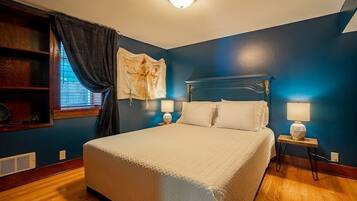 1 slaapkamer, een strijkplank/strijkijzer, wifi, beddengoed