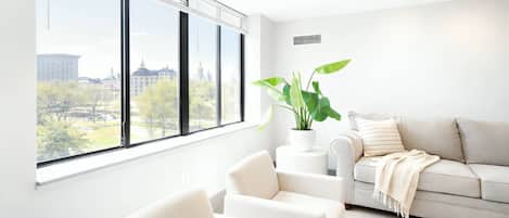 Televisión, mesa de ping pong