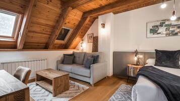 3 slaapkamers, een strijkplank/strijkijzer, gratis wifi, beddengoed