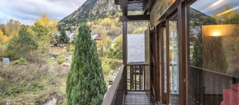 Casa Pujo by Totiaran, for 6 adults, in Salardu, 5 km from Baqueira