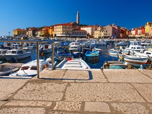 Marina - Studio apartment 2304/100332 (Istria - Rovinj), 2500m from the beach (Rovinj)