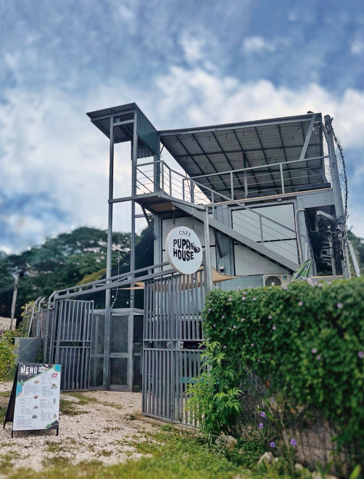 Entrée de l’hébergement