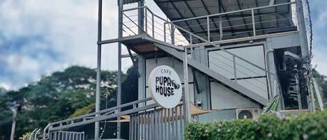 Entrada de la propiedad