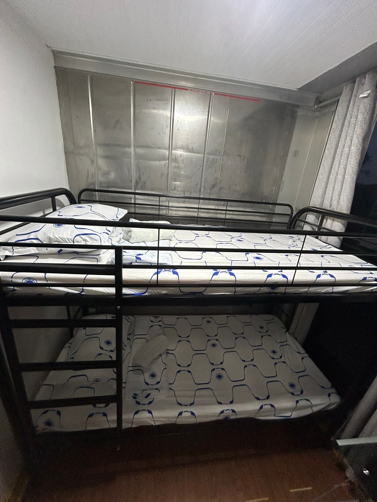 Standaard tweepersoonskamer | Luxe beddengoed, een kluis op de kamer, verduisterende gordijnen