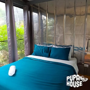 1 bedroom, premium bedding, in-room safe, blackout curtains