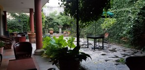 Terrace/patio - Hotel&Art Gallery Casona de los Milagros (Colima)
