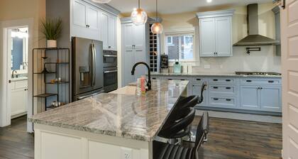 Charming Cincinnati Home w/ Spacious Deck!