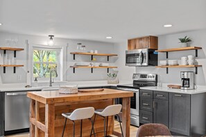 Fridge, microwave, oven, stovetop - NEW Tranquil Retreat on 42 Acres with Hot Tub, Bordering National Park, WI-FI! (Elkton)