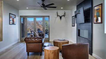 Téléviseur connecté, foyer, bureau