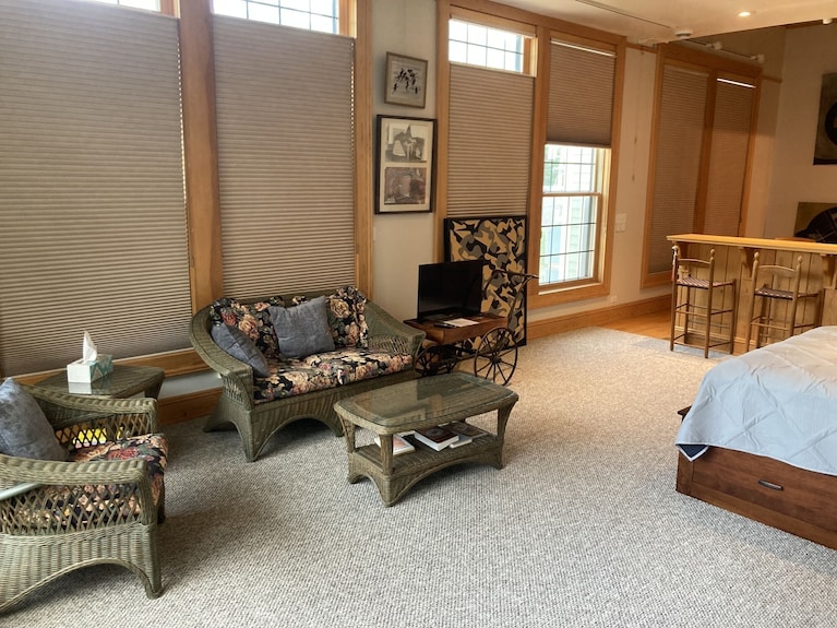 An Artistic Retreat In The Heart Of Downtown Galena - Galena, IL