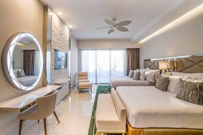 Camera Luxury, 2 camere da letto, vista oceano, di fronte alla spiaggia | Una cassaforte in camera, postazione laptop, tende oscuranti
