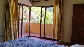 Deluxe Room, 1 Queen Bed, Non Smoking, Pool View | Individually furnished, laptop workspace, free WiFi