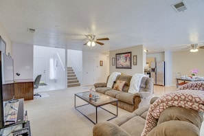 TV - Albuquerque Getaway Near Shopping & Fiesta Park! (Albuquerque)