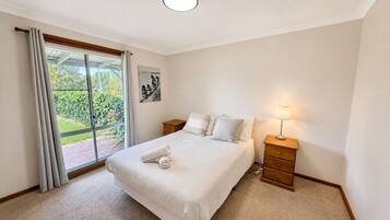 3 habitaciones, tabla de planchar con plancha y wifi gratis