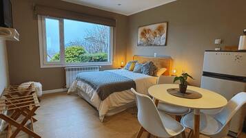 Acceso a internet y ropa de cama