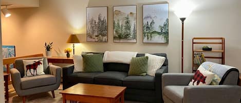 TV, fireplace, stereo