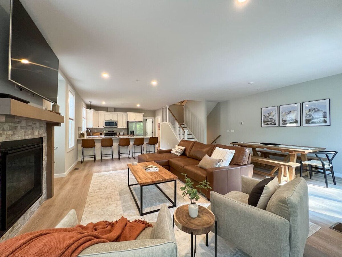 The Black Birch | North Conway Designer Home | New