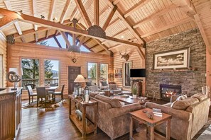 Smart-TV, peis, fotballspill og bordtennis