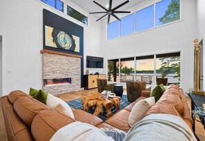 Smart TV, fireplace - Luxe Lakefront | Sleeps 17 | Fireplace | Hot Tub (Hot Springs)