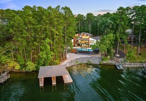 Exterior - Luxe Lakefront | Sleeps 17 | Fireplace | Hot Tub (Hot Springs)