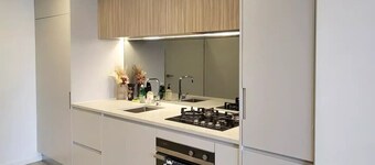 Luxury apartment, best of Sydney with easy access to everything.