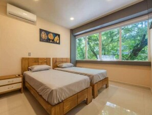 3 quartos, escrivaninha, ferros/tábuas de passar roupa, Wi-Fi