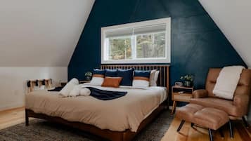 2 chambres, bureau, fer et planche à repasser, accès au Wi-Fi (inclus)