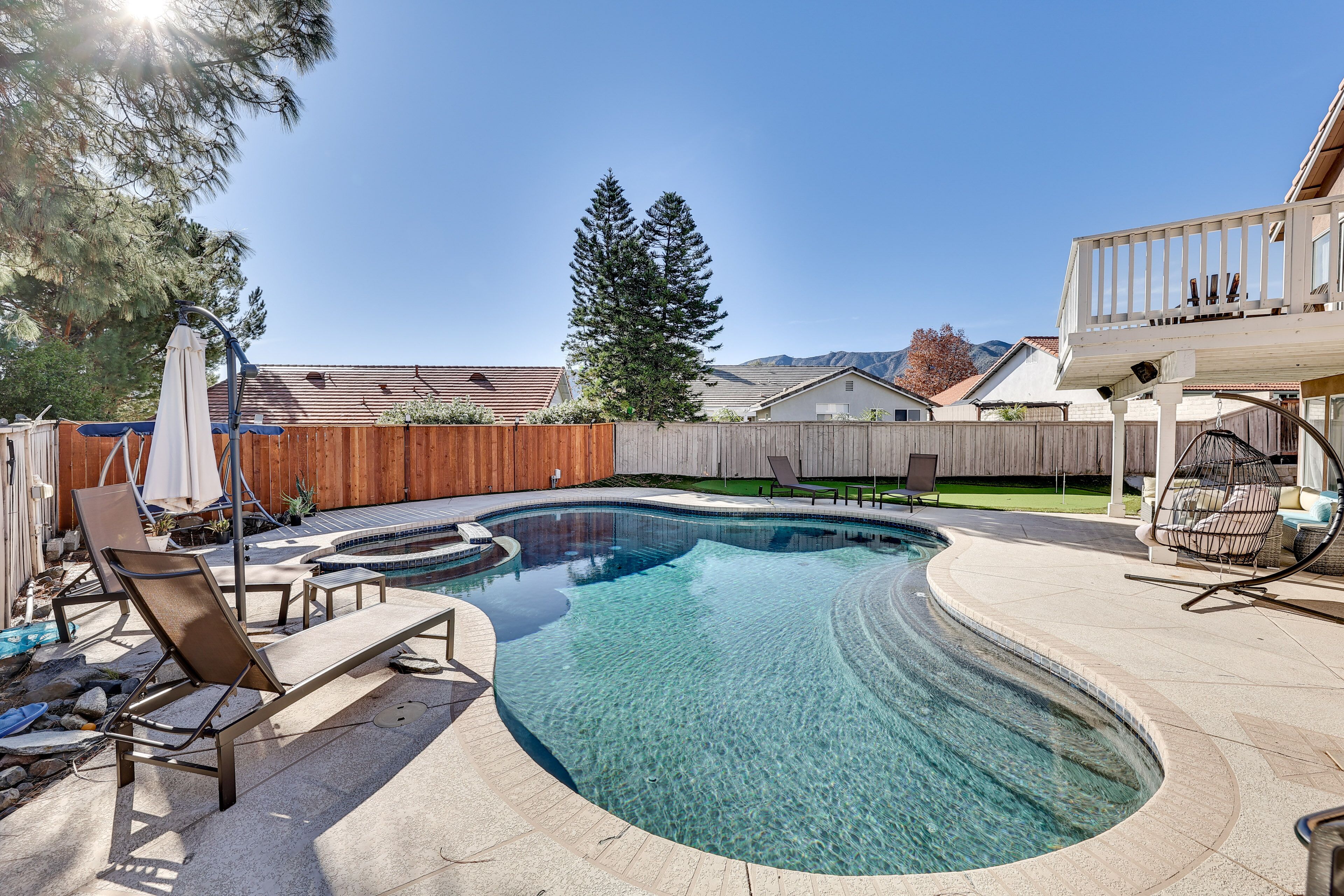 Lake Elsinore Home w/ Pool - 44 Mi to Disneyland!