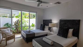 2 bedrooms, iron/ironing board, WiFi, bed sheets