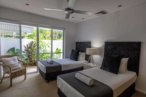 2 bedrooms, iron/ironing board, WiFi