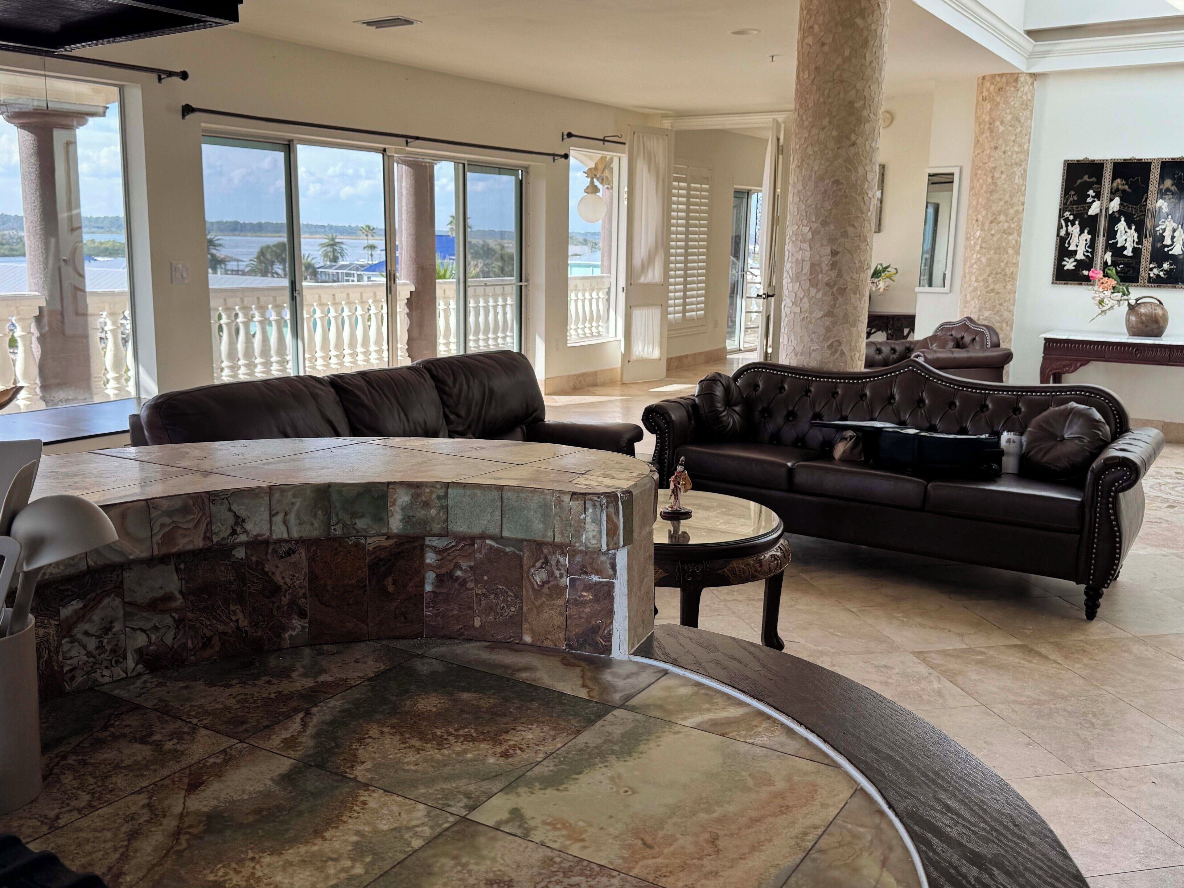 特级别墅 | 起居区 | 平板电视