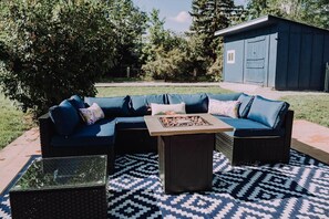 Terrace/patio - Newly renovated historical house. Walking distance to all of downtown! (Salmon)