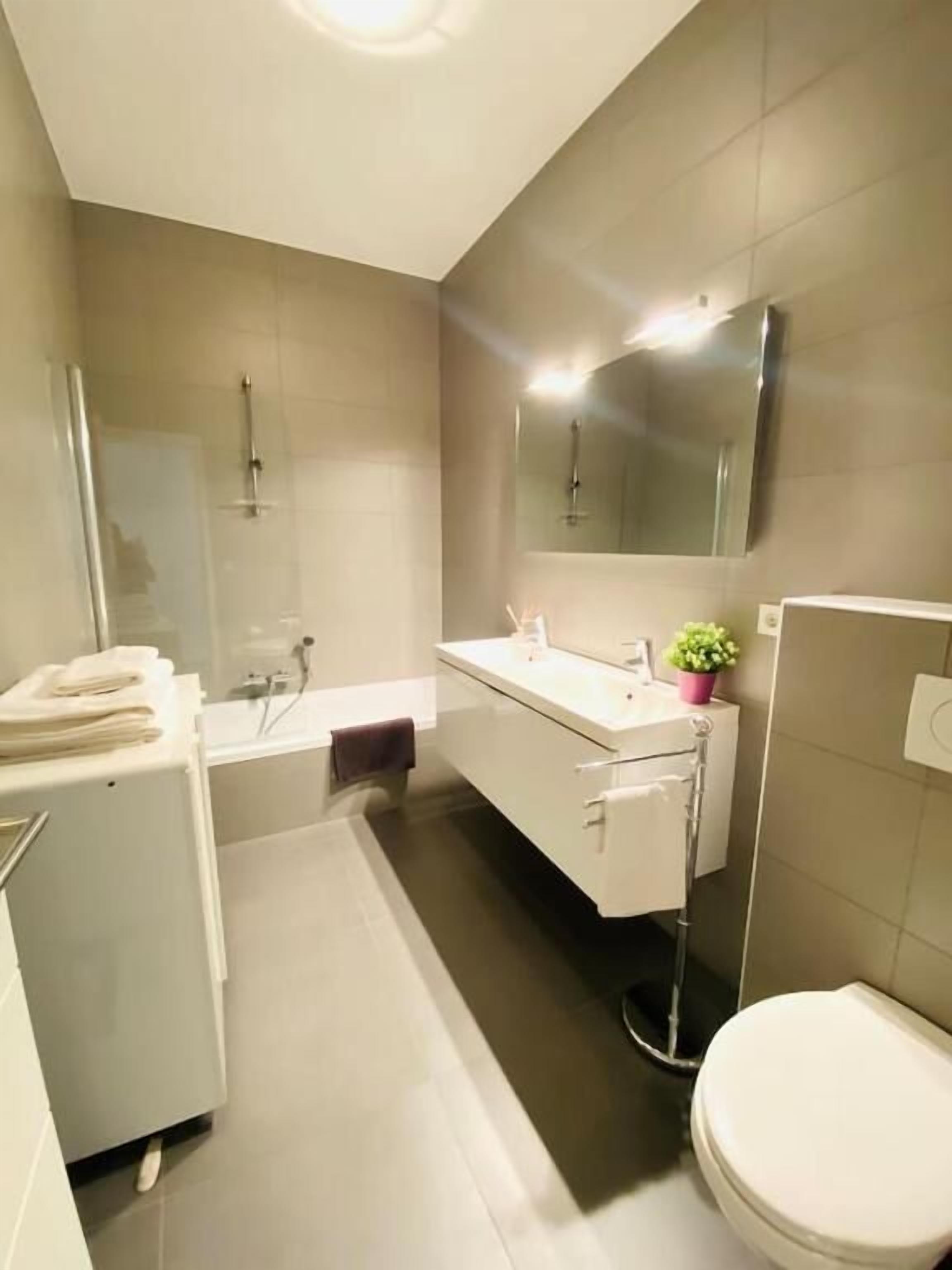 Hair dryer, towels