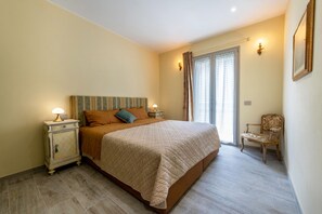 1 bedroom, free WiFi, bed sheets - Apartment 'Abaye 2 Pinot - Charm' with Shared Pool, Wi-Fi and Air Conditioning (Soiano del Lago)