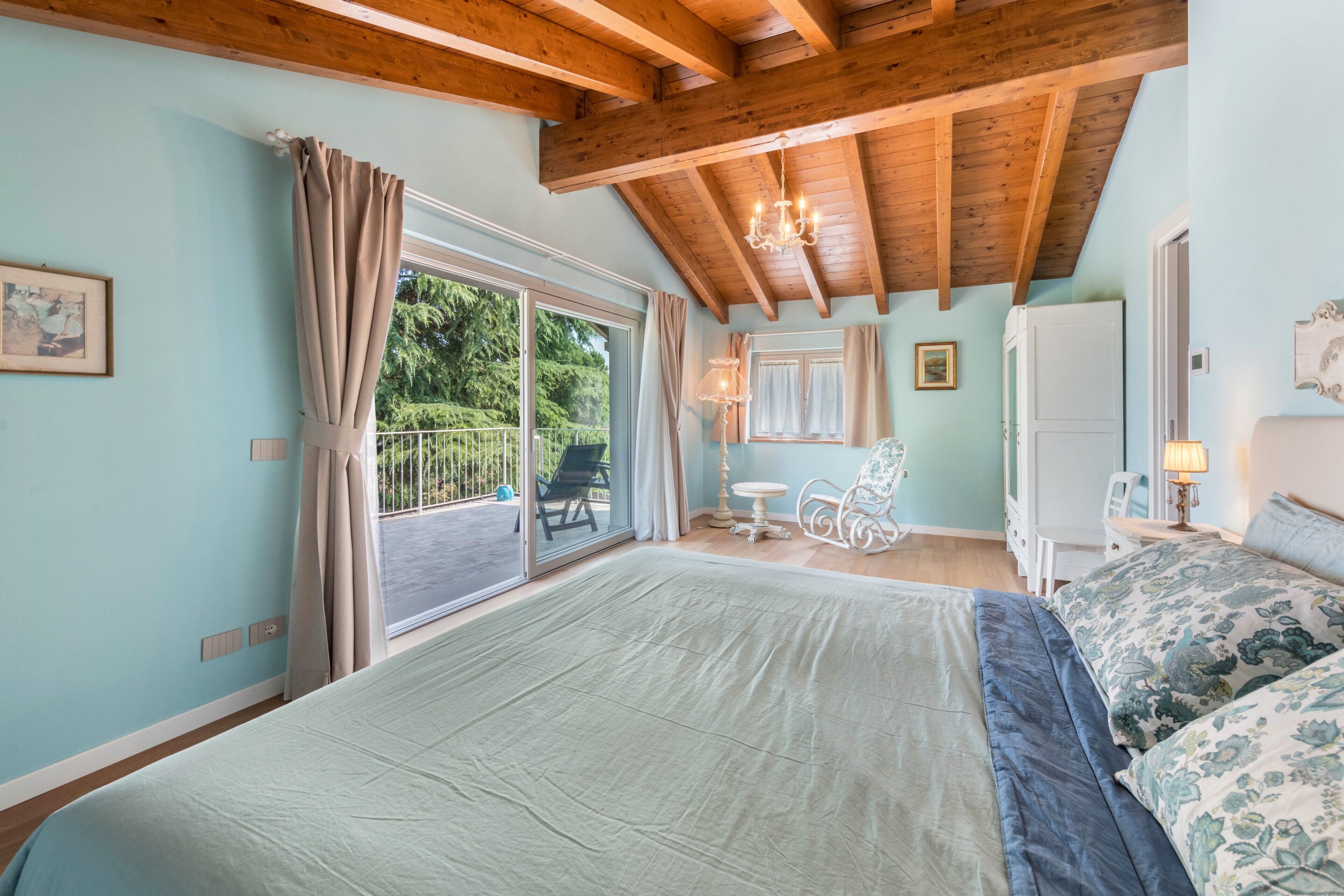 1 quarto, Wi-Fi de cortesia, roupa de cama