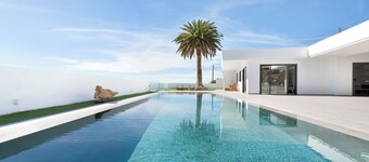Vacation Villa 'Alba House' with Sea View, Private Pool and Wi-Fi